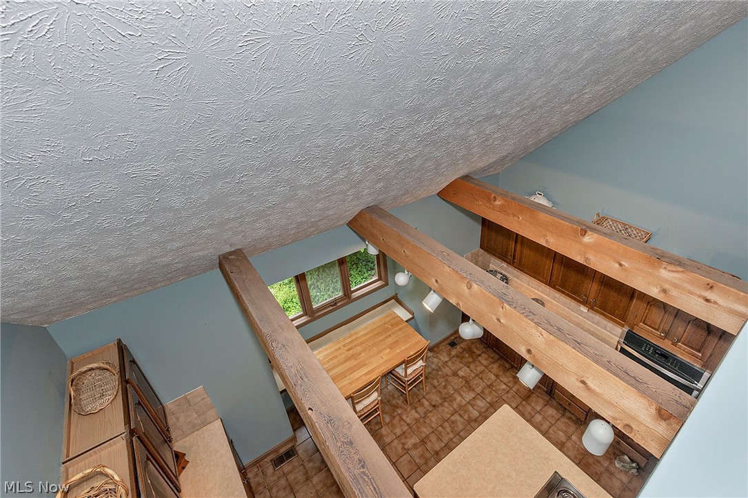 15490 Riddle Road Chagrin Falls, OH 44022 - Photo 30 of 47