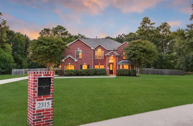 $669,990 | 2315 Legends Gate Drive, Spring, TX 77386