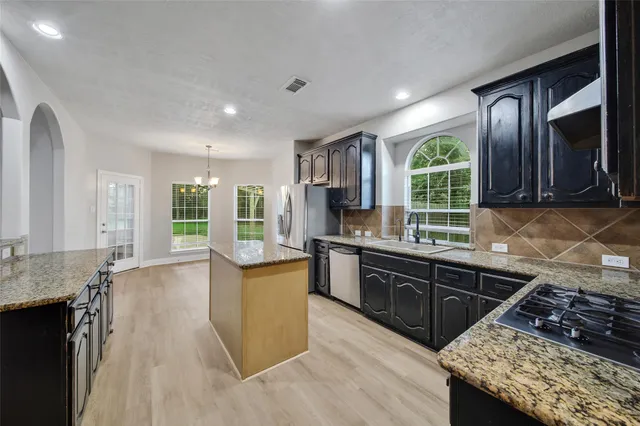 $669,990 | 2315 Legends Gate Drive, Spring, TX 77386