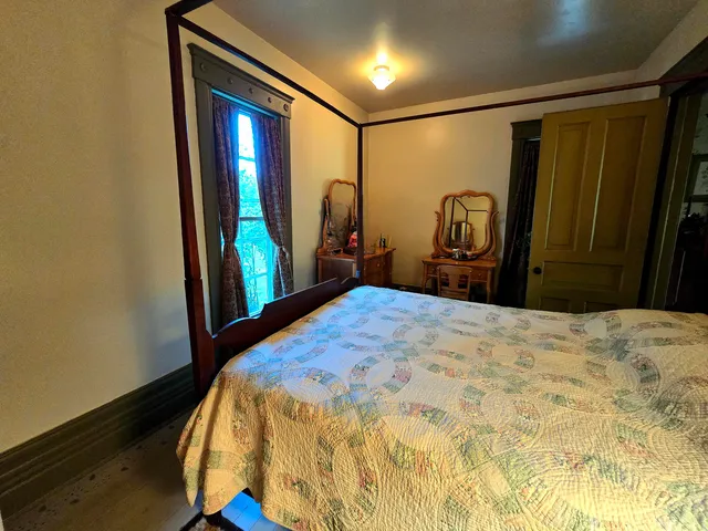 $299,500 | 9791 South Hillsdale Road, Hillsdale, MI 49242