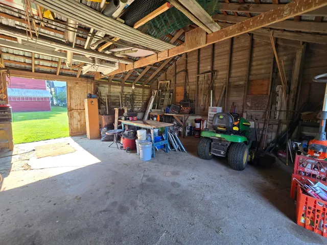 $299,500 | 9791 South Hillsdale Road, Hillsdale, MI 49242