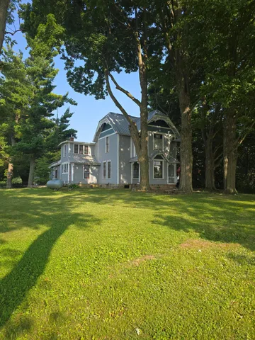 $299,500 | 9791 South Hillsdale Road, Hillsdale, MI 49242