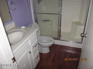 902 East Pedro Road Phoenix, AZ 85042 - Photo 4 of 18 bath