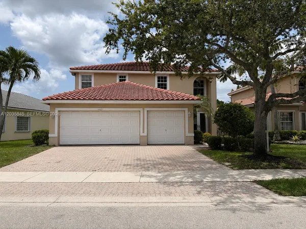 $895,000 | 11927 Northwest 47th Street, Coral Springs, FL 33076