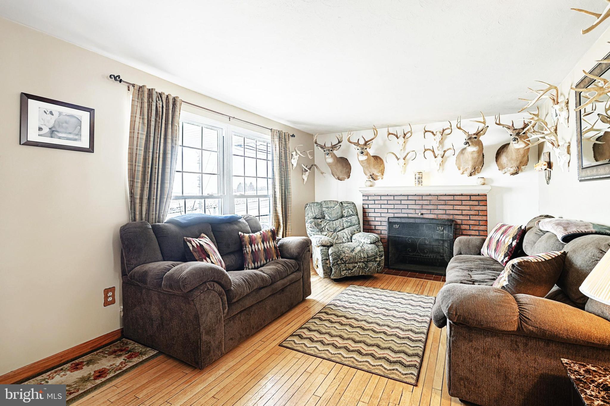 185 Windsor Road York, PA 17402 - Photo 8 of 30 Gallery Image 8