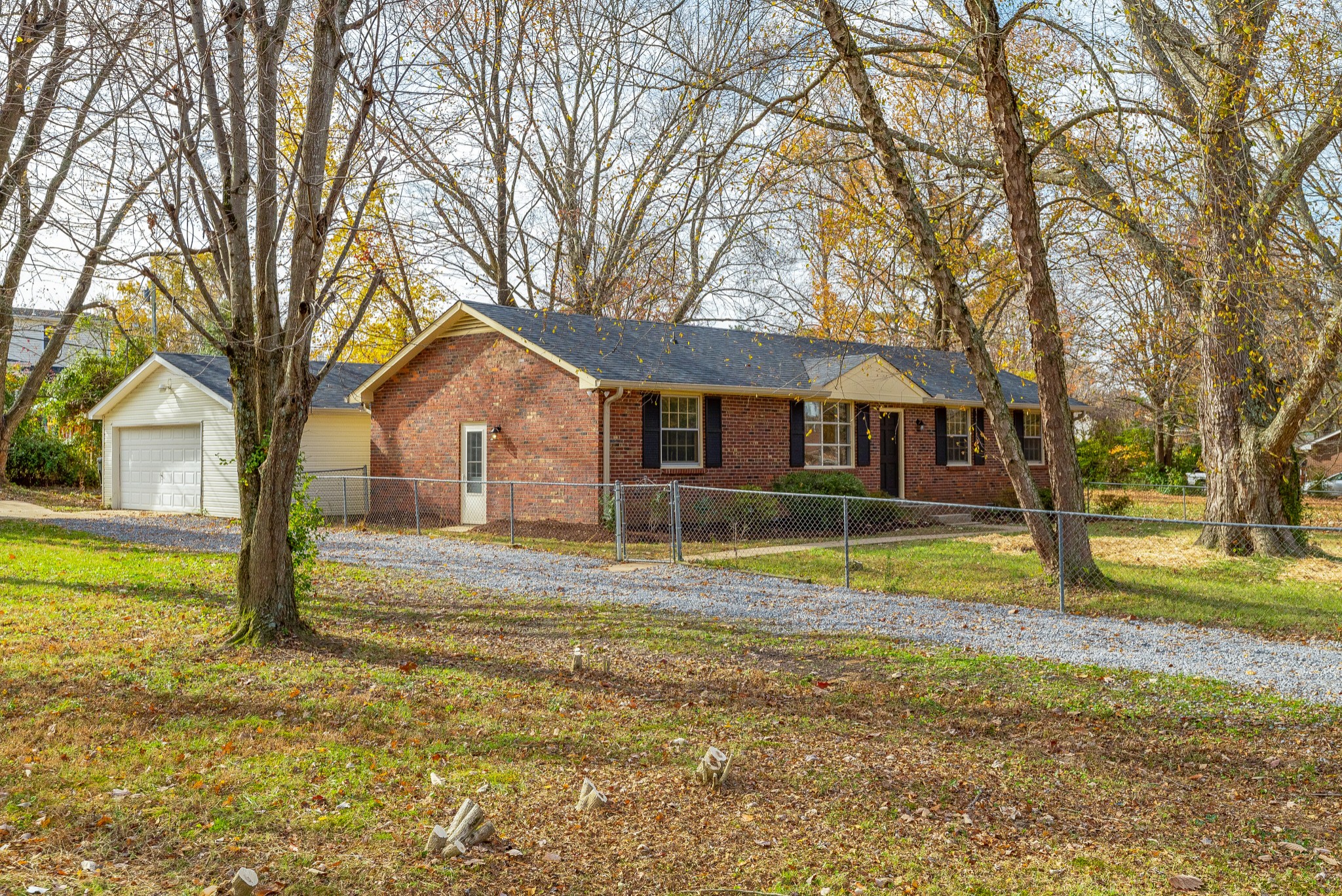 2511 Allison Lane Springfield, TN 37172 - Photo 3 of 29 Gallery Image 3