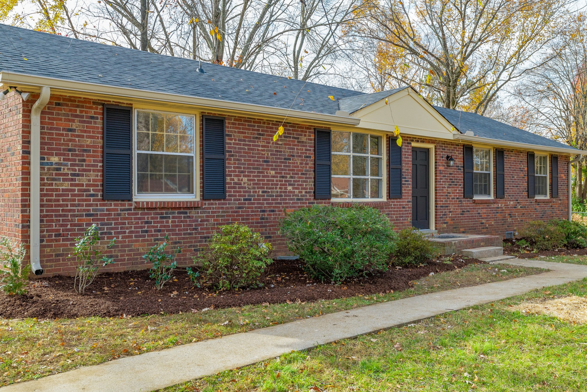2511 Allison Lane Springfield, TN 37172 - Photo 4 of 29 Gallery Image 4