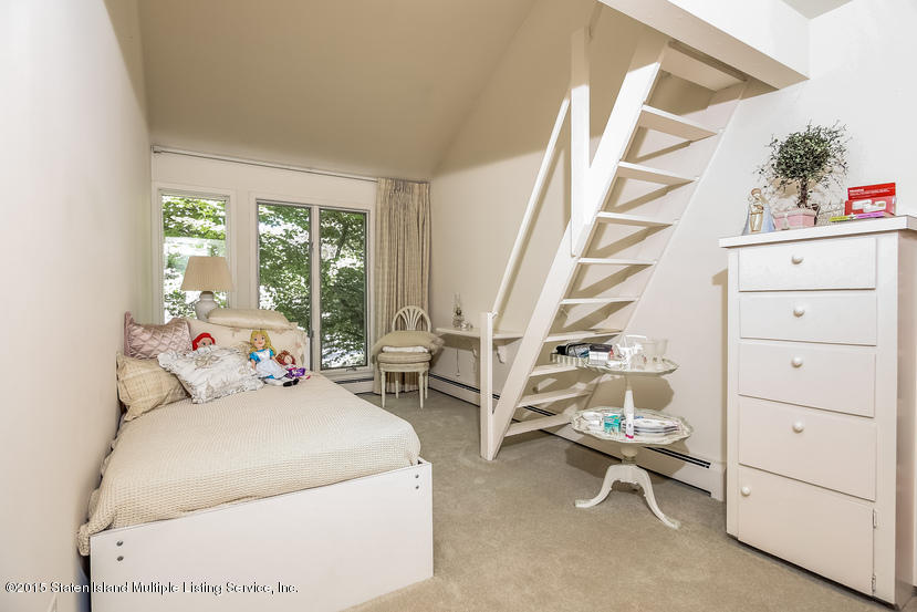 16 East Entry Road Staten Island, NY 10304 - Photo 24 of 29 023-Bedroom-2192601-small
