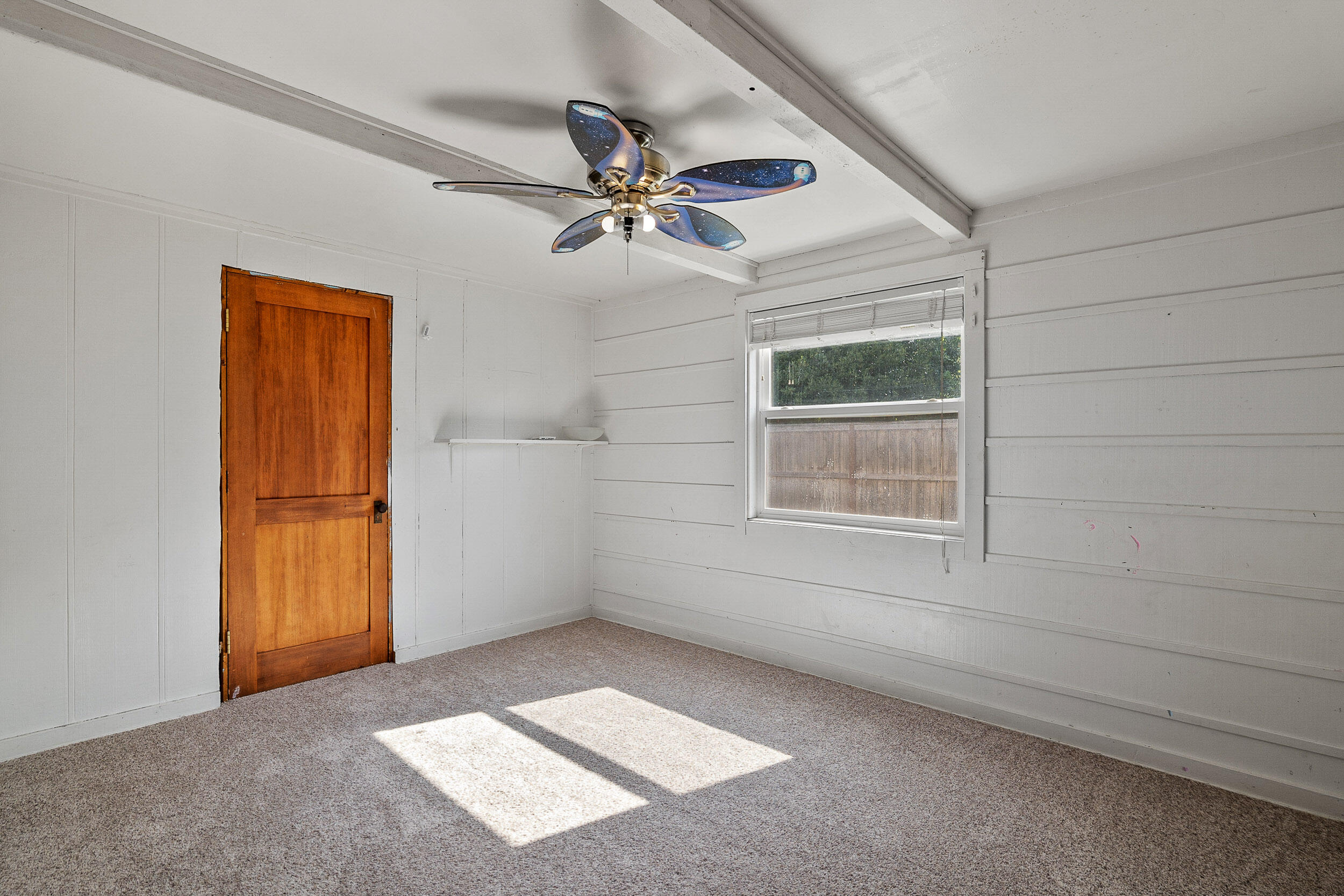 2185 Lower River Road Grants Pass, OR 97526 - Photo 13 of 46 2185SWLowerRiverRd-013