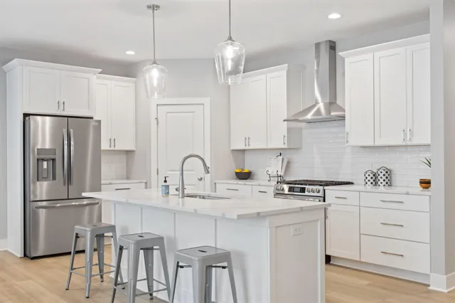 $529,900 | 10137 Strawberry Lane, Zeeland, MI 49464