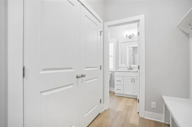 $529,900 | 10137 Strawberry Lane, Zeeland, MI 49464