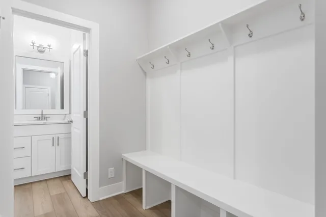 $529,900 | 10137 Strawberry Lane, Zeeland, MI 49464