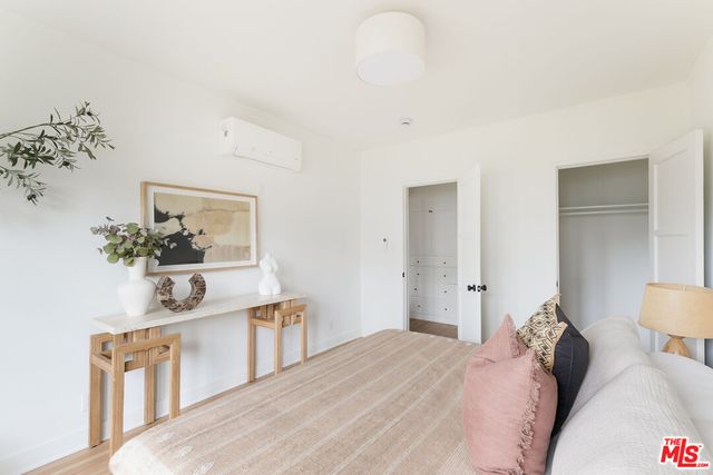 $815,000 | 517 Rose Avenue, Venice, CA 90291