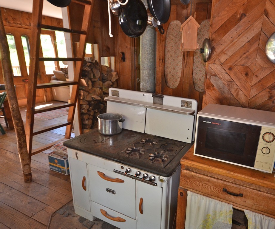 481 4 Mile Brook Road Northfield, MA 01360 - Photo 9 of 26 Gallery Image 9
