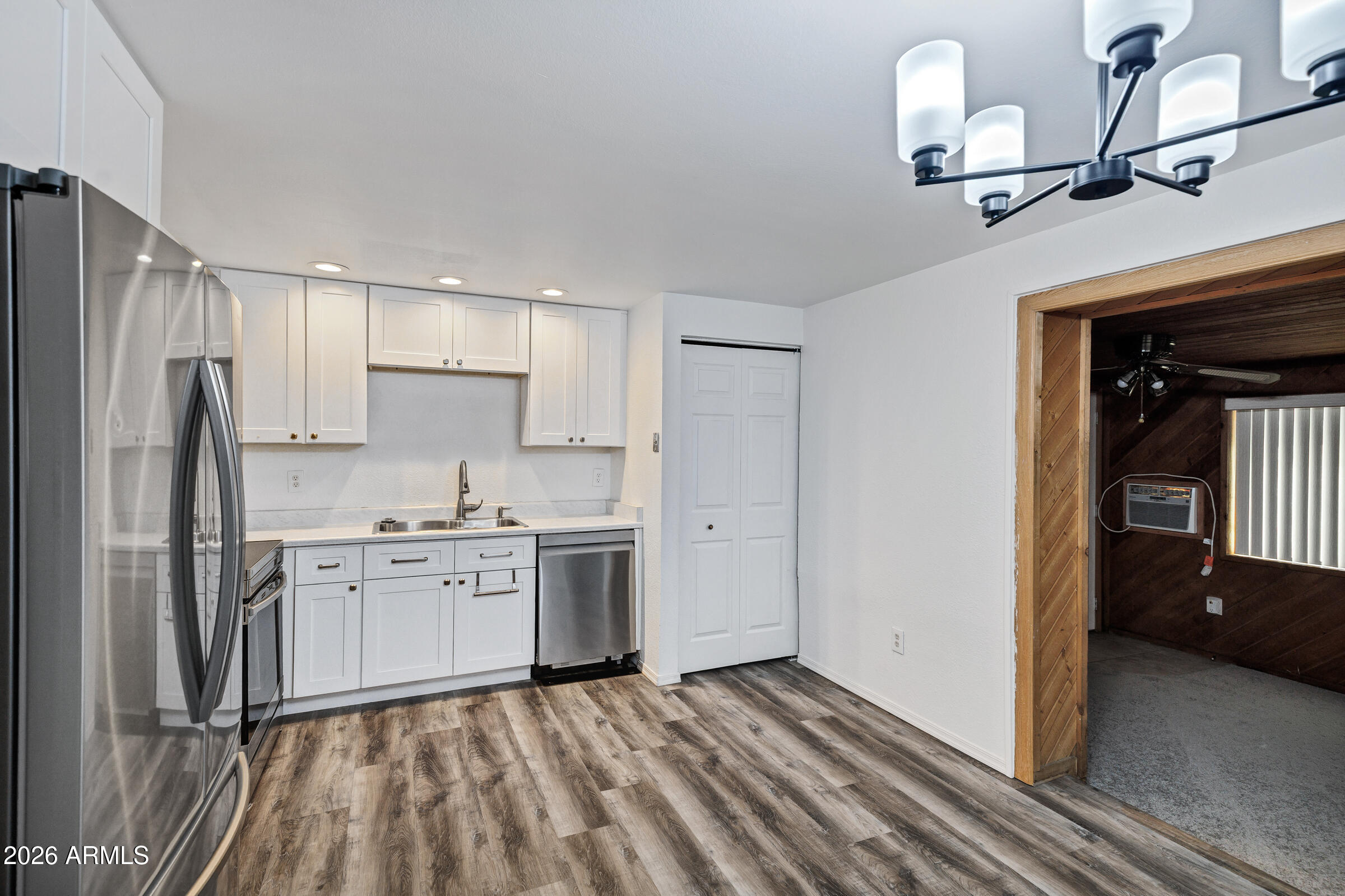 1521 West Thunderbird Road Phoenix, AZ 85023 - Photo 11 of 37 1521 W Thunderbird Rd-8