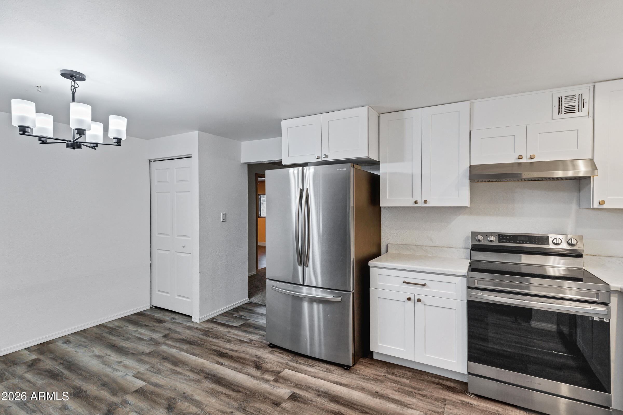 1521 West Thunderbird Road Phoenix, AZ 85023 - Photo 12 of 37 1521 W Thunderbird Rd-9