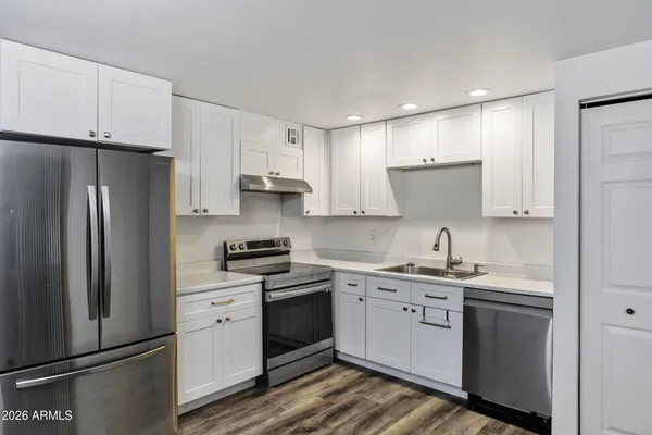$389,990 | 1521 West Thunderbird Road, Phoenix, AZ 85023
