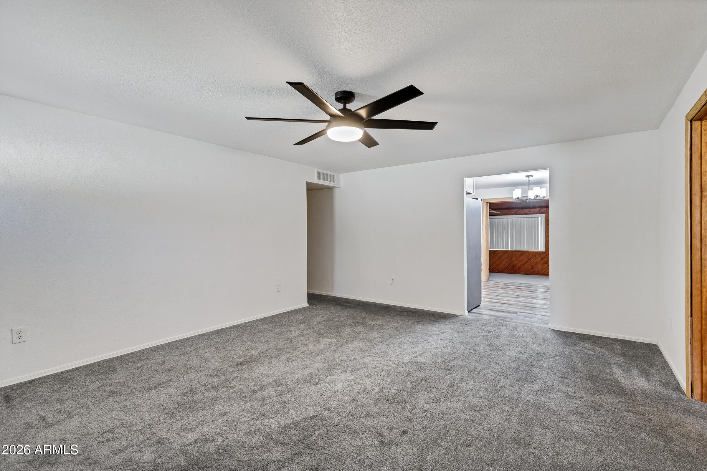 1521 West Thunderbird Road Phoenix, AZ 85023 - Photo 6 of 37 1521 W Thunderbird Rd-7