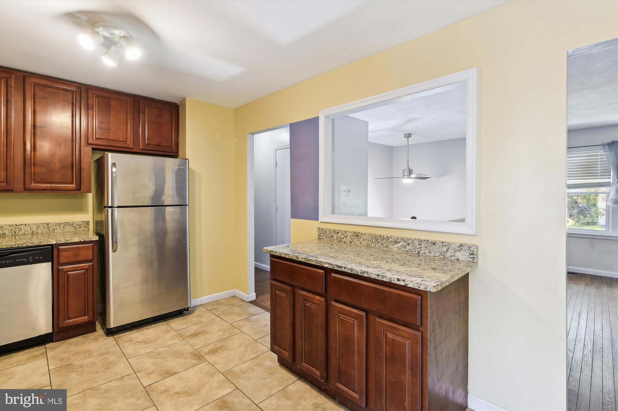 1046 Springhill Way Gambrills, MD 21054 - Photo 13 of 40 Kitchen