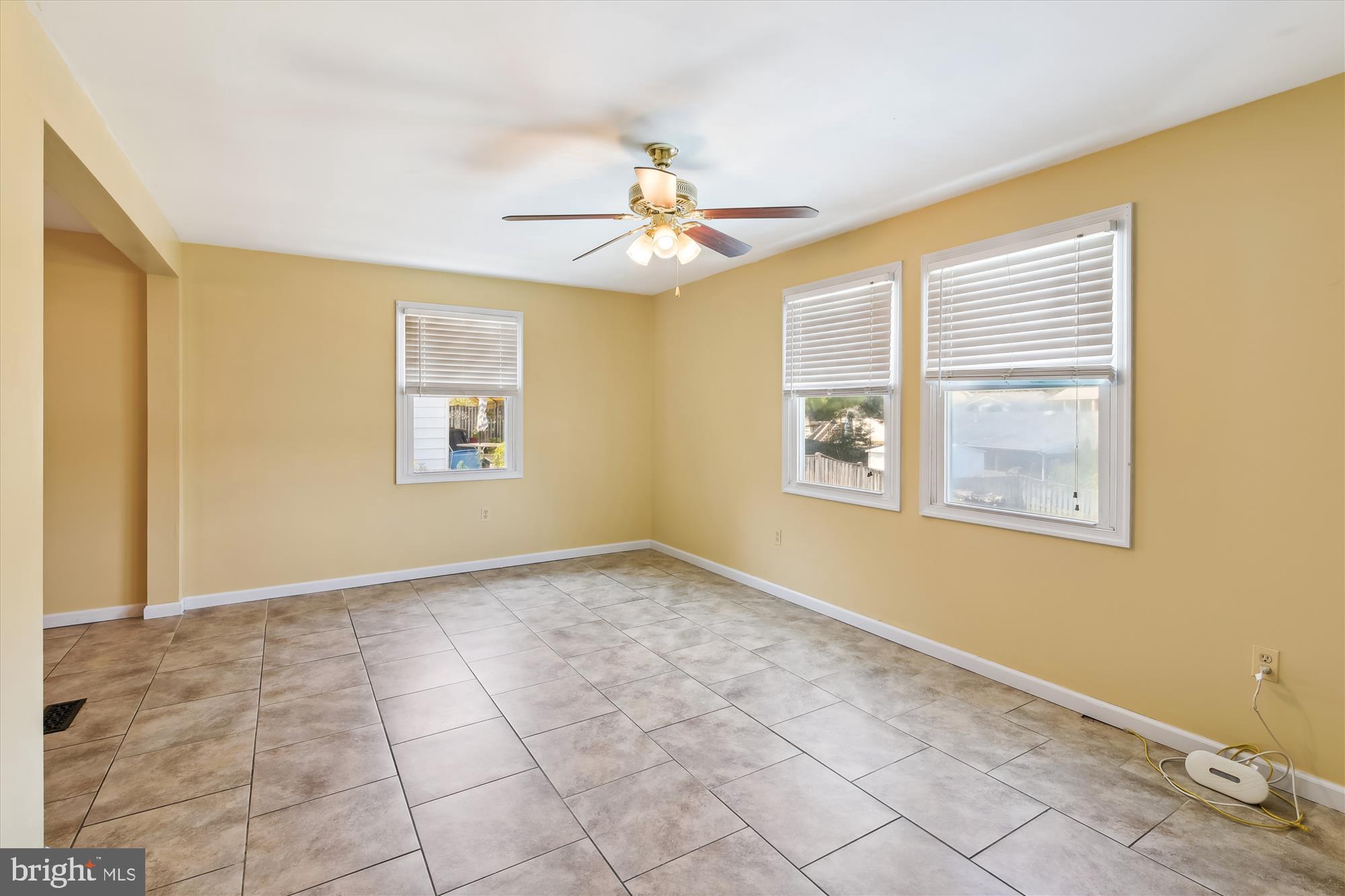 1046 Springhill Way Gambrills, MD 21054 - Photo 15 of 40 Dining Room