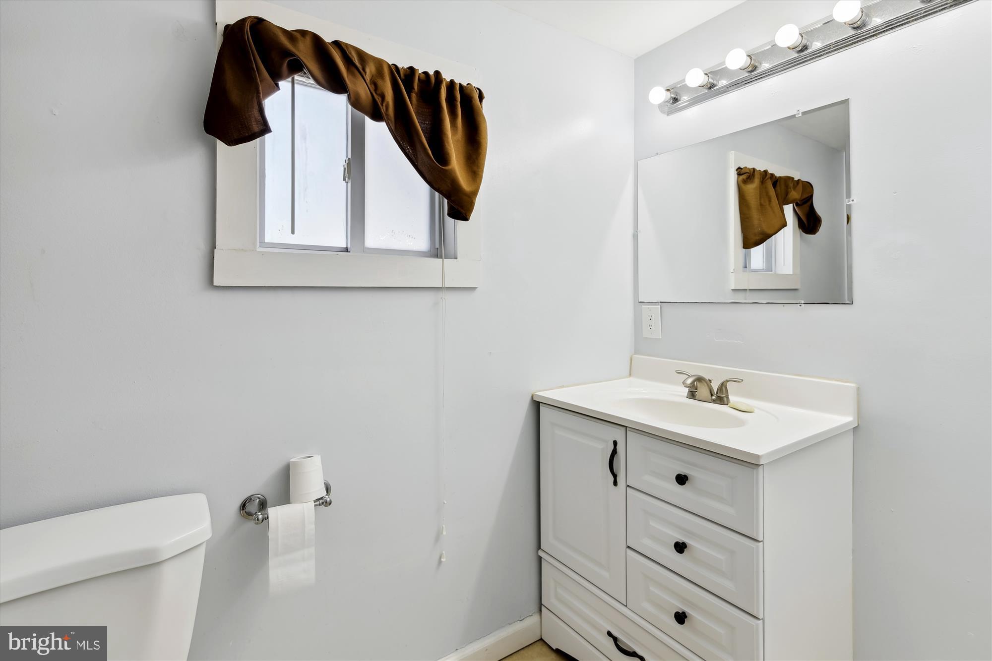 1046 Springhill Way Gambrills, MD 21054 - Photo 32 of 40 Bath