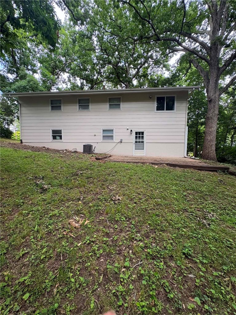 3235 Greenlake Drive Decatur, IL 62521 - Photo 4 of 21