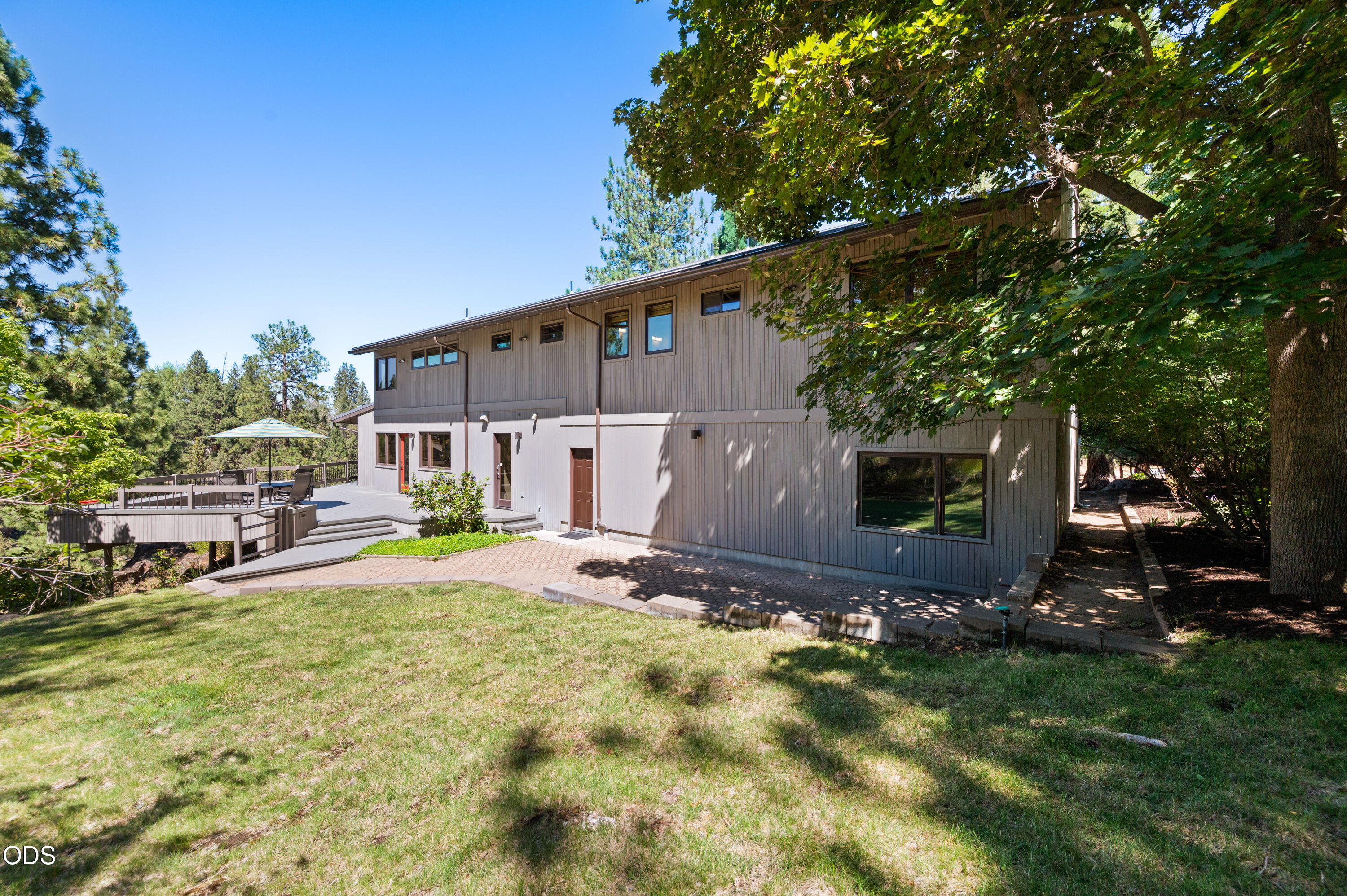 4211 Northwest Lower Village Road Bend, OR 97703 - Photo 54 of 58
