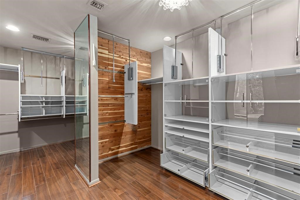 431 Hedwig Road Piney Point Village, TX 77024 - Photo 14 of 22