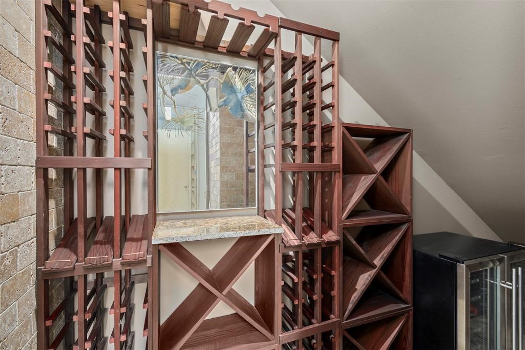 431 Hedwig Road Piney Point Village, TX 77024 - Photo 10 of 22