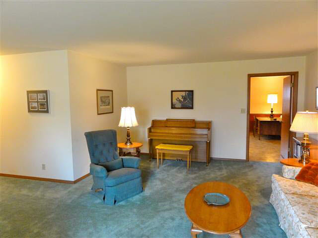 4109 North Redding Road Muncie, IN 47304 - Photo 3 of 12 Gallery Image 3