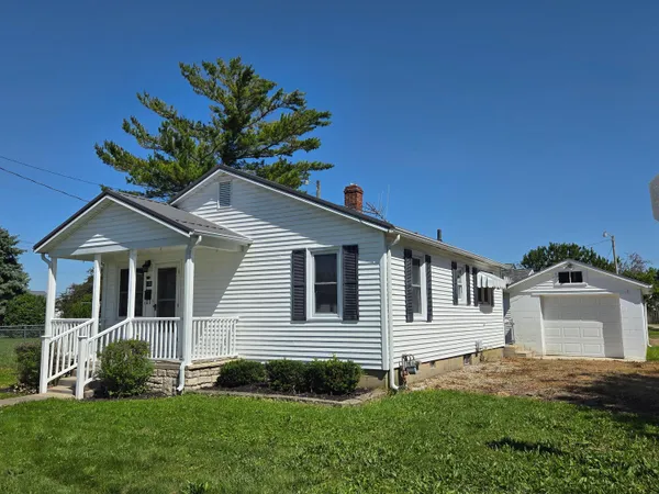 $240,000 | 139 Jefferson Street, Mount Sterling, OH 43143