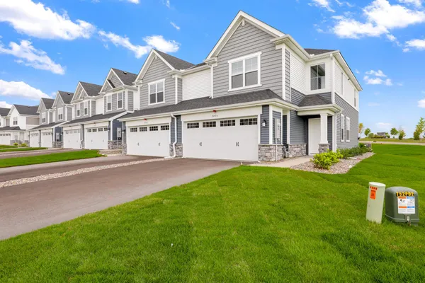 $3,725 | 9265 4th Street North, Lake Elmo, MN 55042