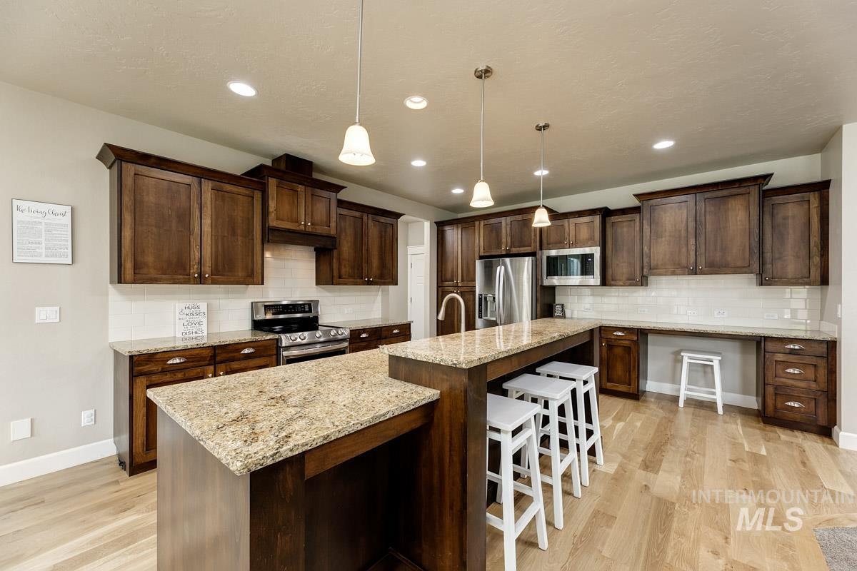 5855 North Channing Way Meridian, ID 83646 - Photo 14 of 37