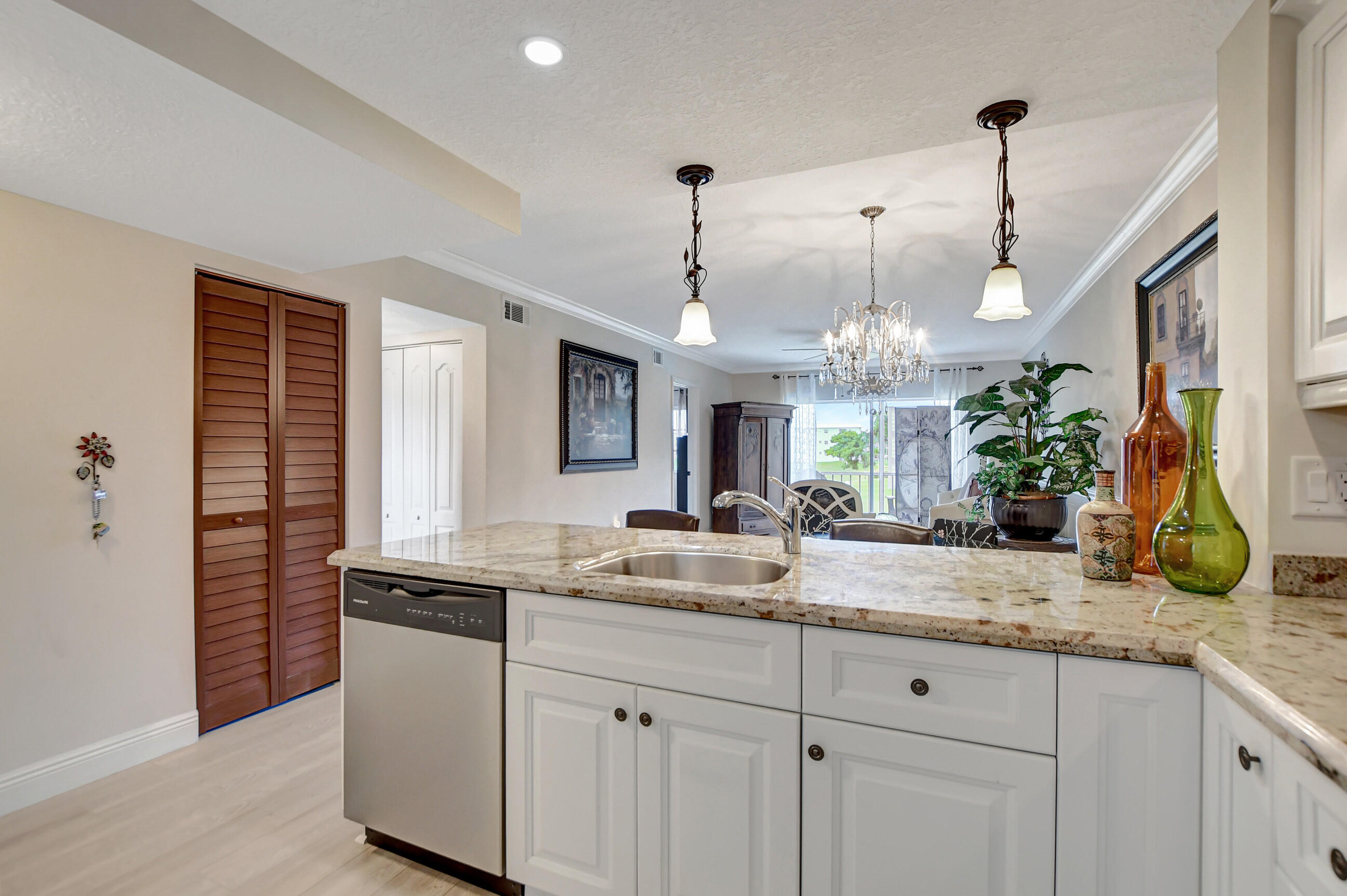 9810 Marina Boulevard, Unit 1120 Boca Raton, FL 33428 - Photo 6 of 29 DSC_3221