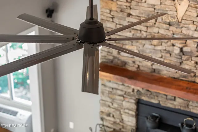 $1,324,900 | 309 Bullrun Valley Drive, Heiskell, TN 37754