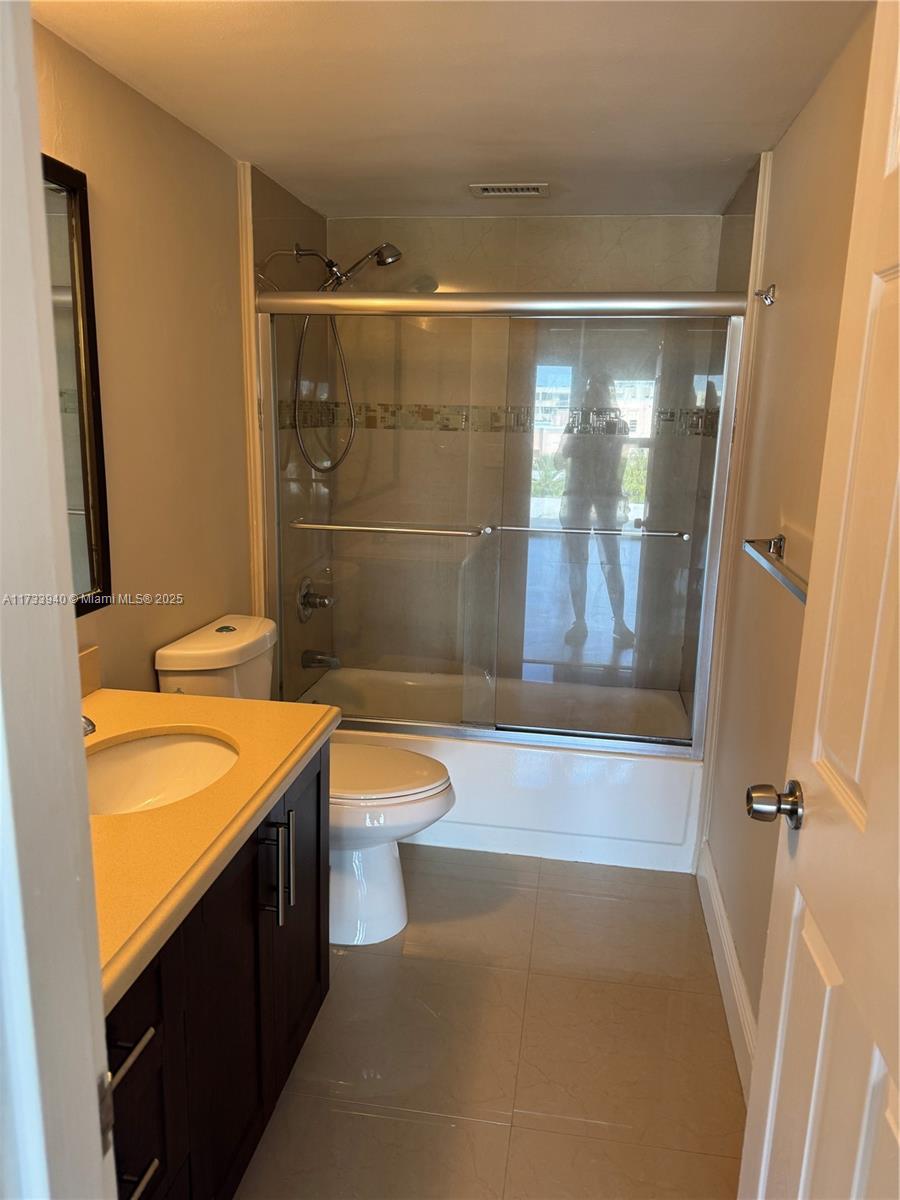 900 Bay Drive, Unit 307 Miami Beach, FL 33141 - Photo 2 of 10