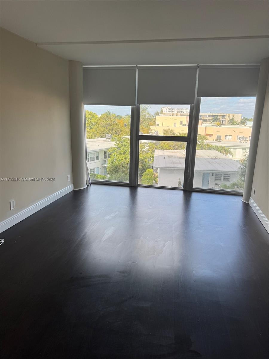 900 Bay Drive, Unit 307 Miami Beach, FL 33141 - Photo 9 of 10