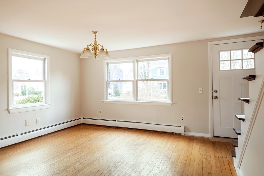 13 Arrowhead Trail Ipswich, MA 01938 - Photo 4 of 25