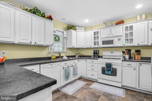 $375,000 | 37323 Davey Jones Boulevard, Greenbackville, VA 23356