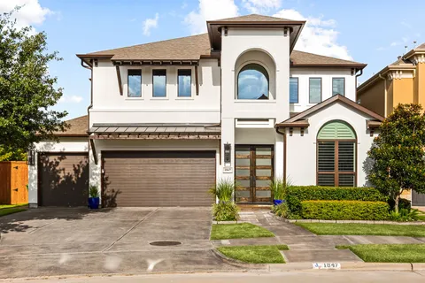 $1,699,000 | 1847 Candlelight Pl Drive, Houston, TX 77018