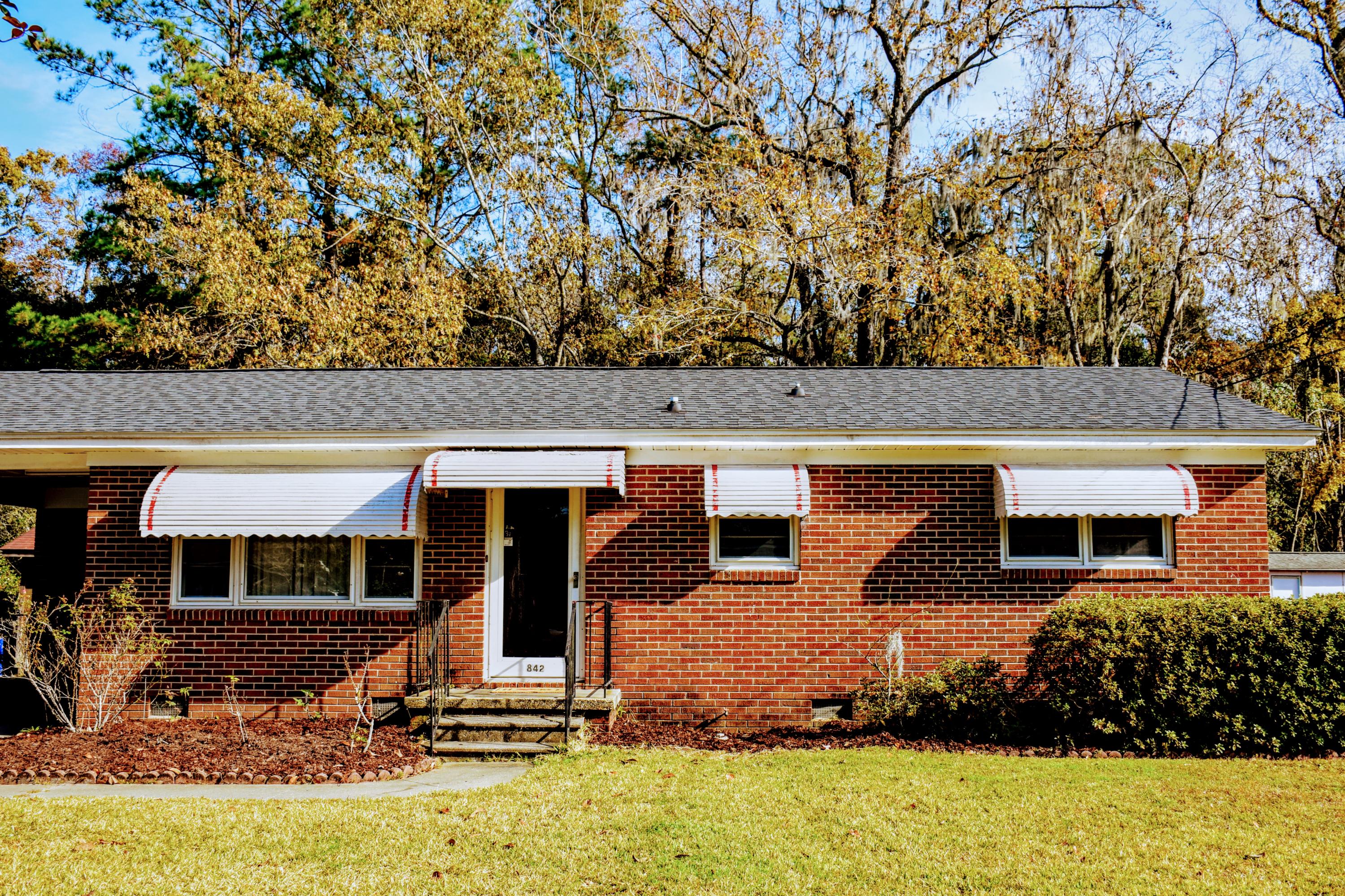 842 Savage Road Charleston, SC 29414 - Photo 27 of 27 842 Savage Road 001