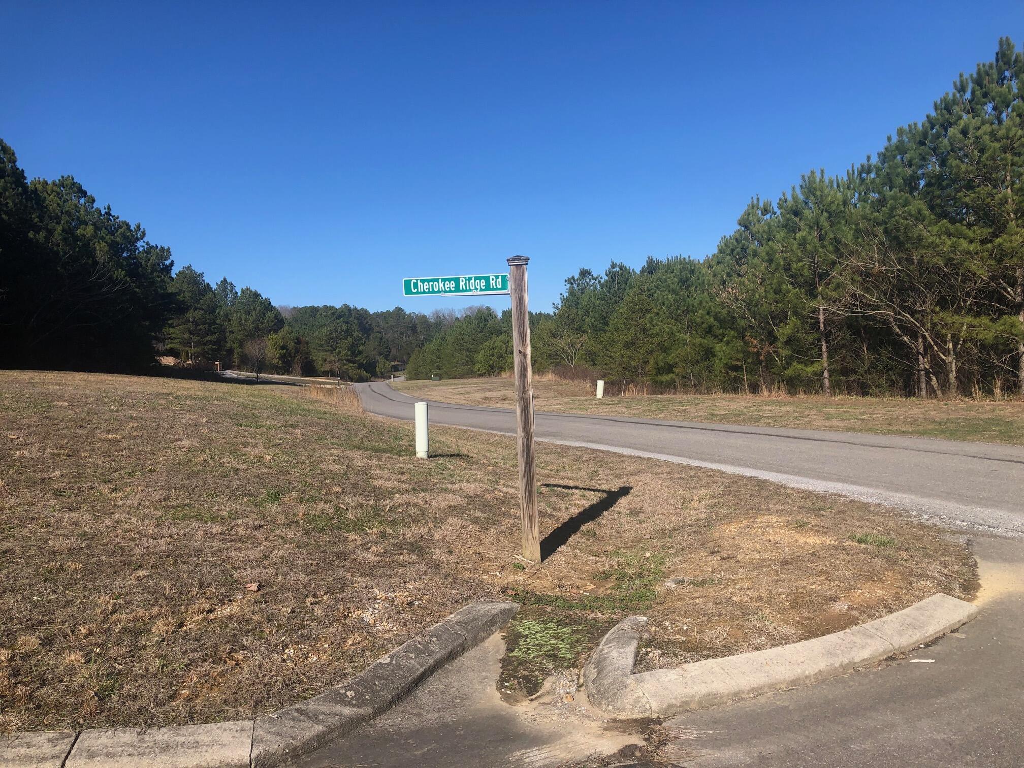 136 Cherokee Ridge Drive Ocoee, TN 37361 - Photo 2 of 8 136 Cherokee Ridge - Directional sign