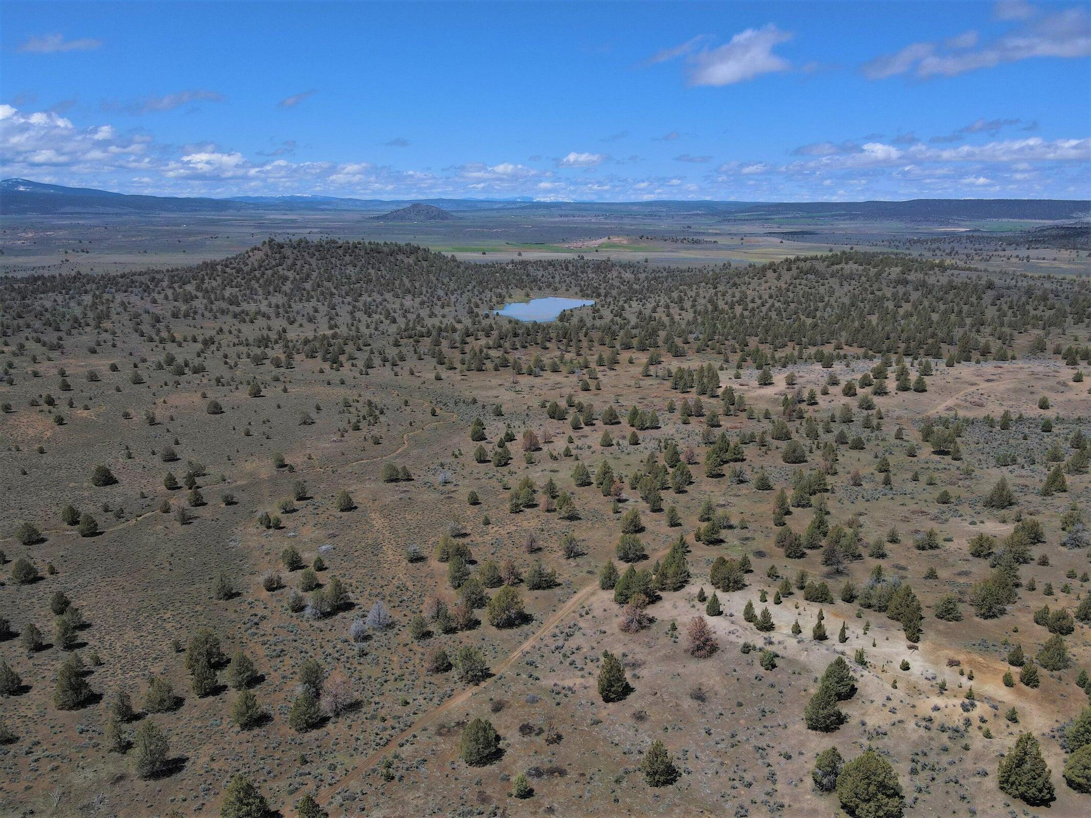 3234 County Road 75 Alturas, CA 96101 - Photo 39 of 44 a view of city and mountain