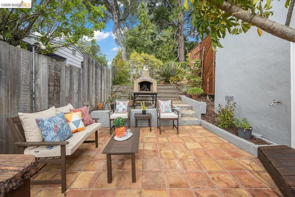 $1,029,000 | 4425 Norton Avenue, Oakland, CA 94602