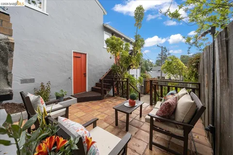 $1,029,000 | 4425 Norton Avenue, Oakland, CA 94602