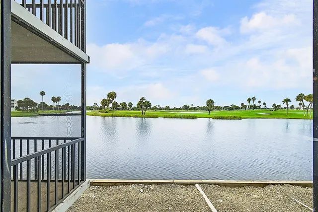 $419,900 | 40 Northeast Plantation Road, Unit 109, Stuart, FL 34996