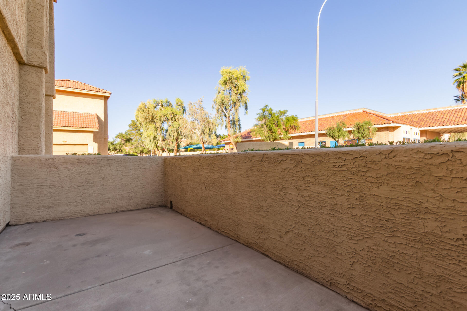 1126 West Elliot Road, Unit 1010 Chandler, AZ 85224 - Photo 21 of 32 a view of lot of window and lake view