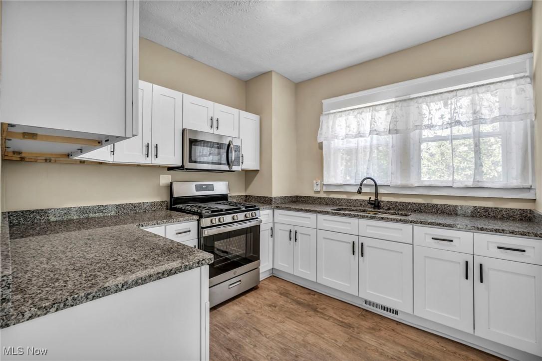 3312 Redwood Road Cleveland Heights, OH 44118 - Photo 11 of 28