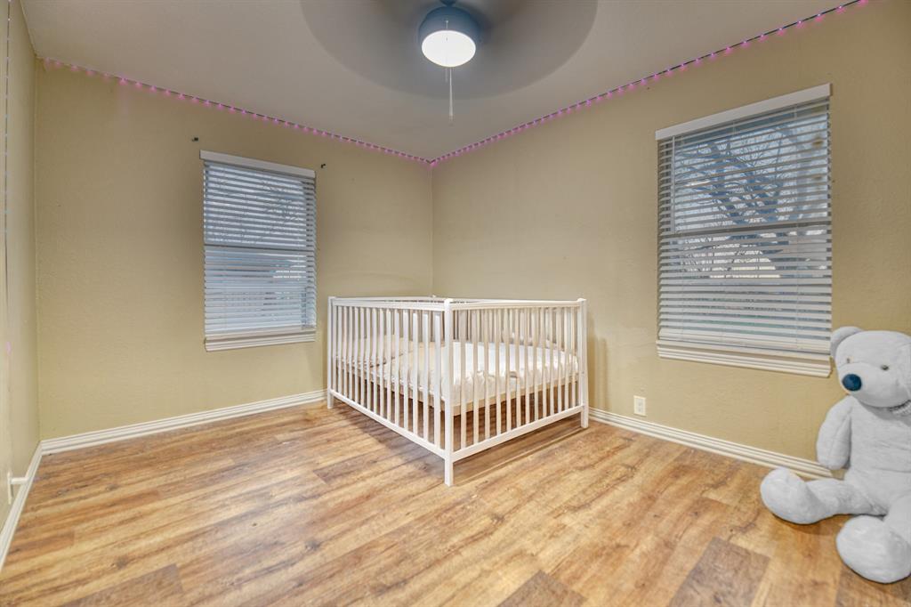 1304 Crestview Drive Kaufman, TX 75142 - Photo 13 of 26 a view of livingroom with furniture and window