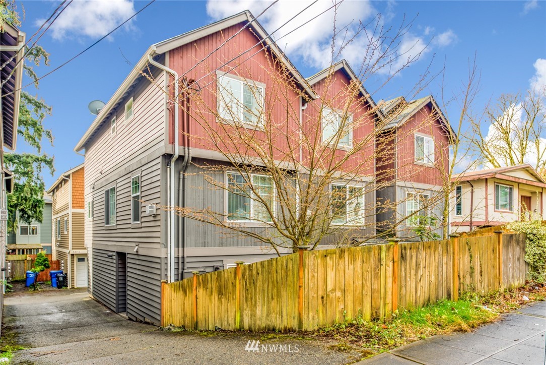 925 North 97th Street Seattle, WA 98103 - Photo 1 of 24 Gallery Image 1